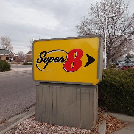 Hotel Super 8 By Wyndham Windsor Extérieur photo