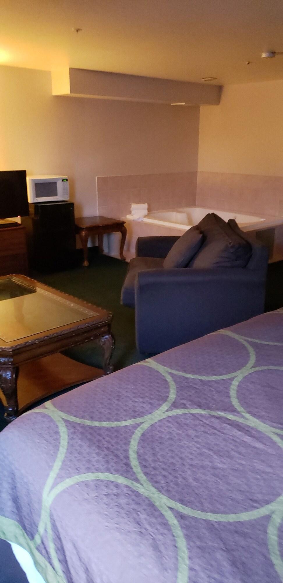 Hotel Super 8 By Wyndham Windsor Extérieur photo